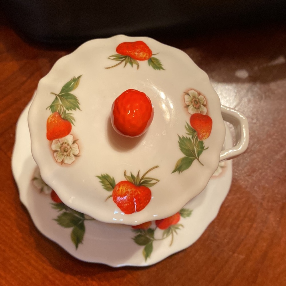 Strawberry Lane - Picture 6 of 6